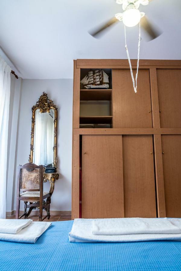 Next To The Sea - Apartment Agía Triáda Esterno foto
